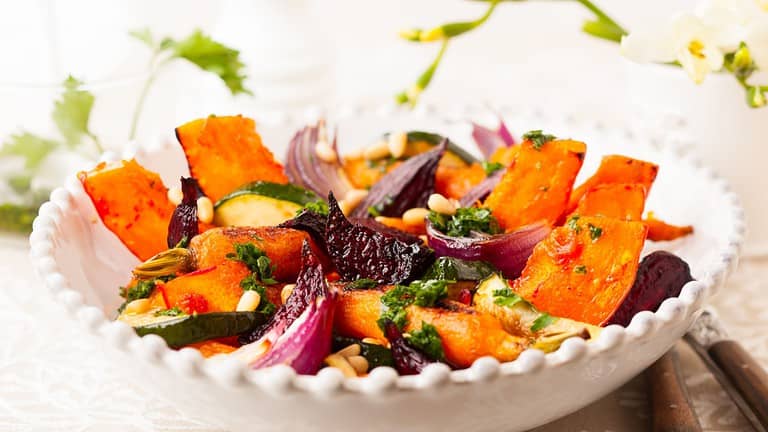vegetarian dish, colorful vegetables, vegetarian