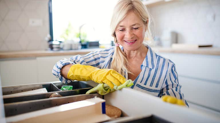 11 Things I Do Every Week to Keep My Home Organized and Stress-Free