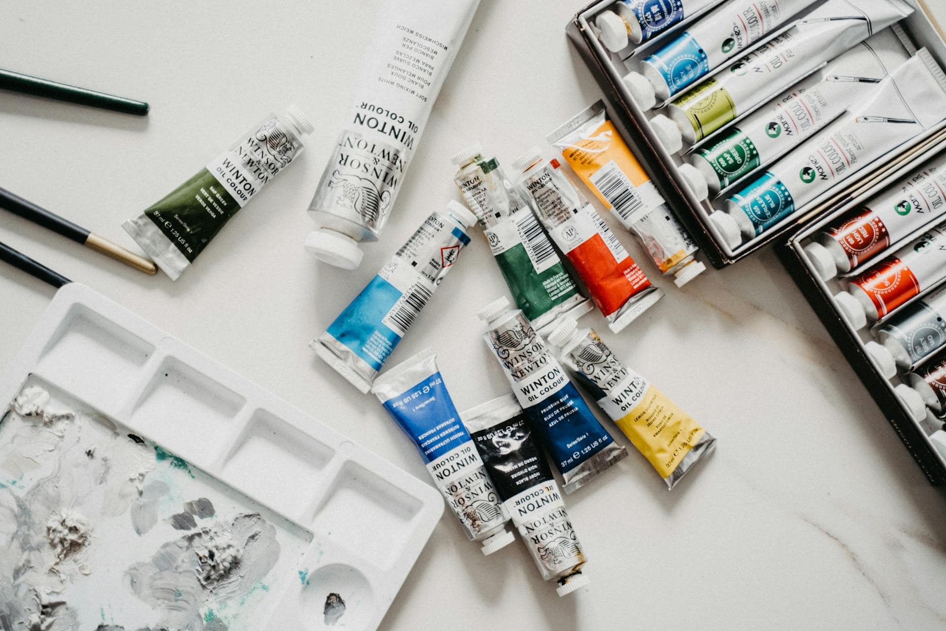 Old acrylic paint sets