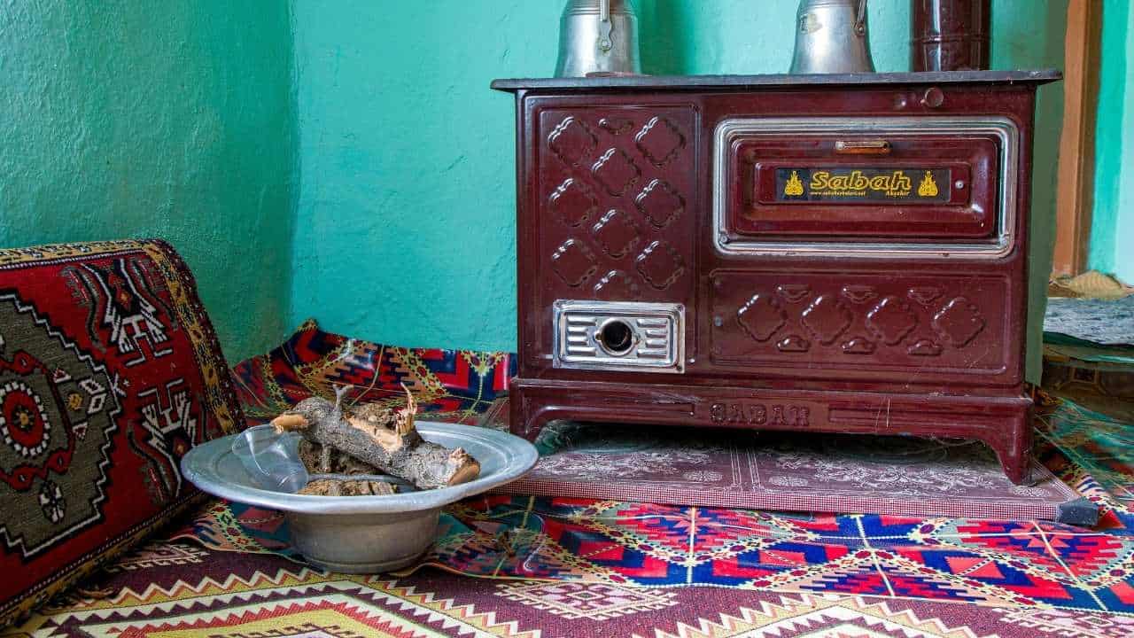 busy patterned rug small room