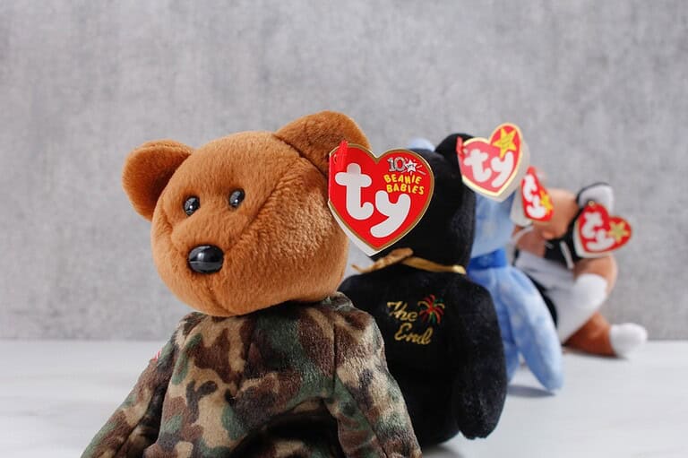 15 Old Household Items That Are Worth a Fortune